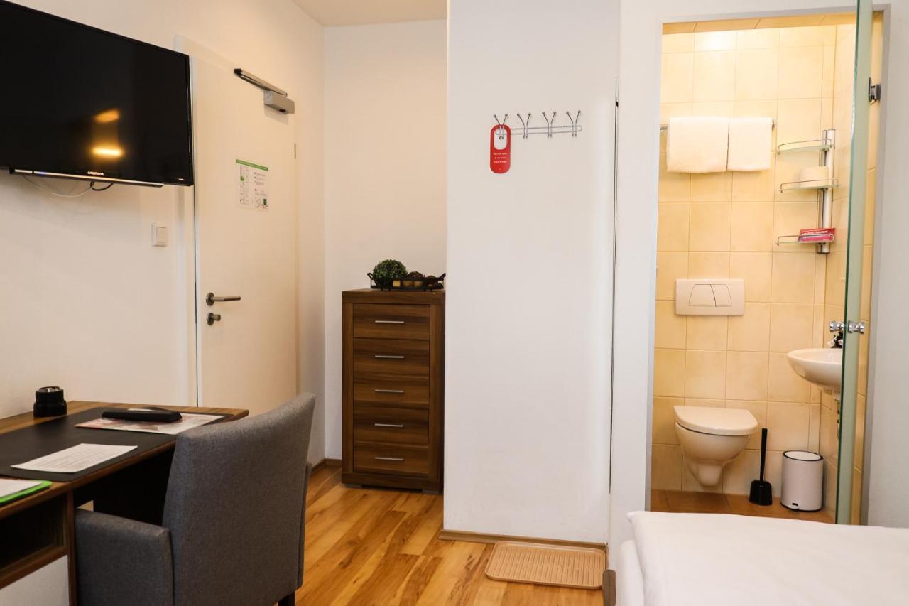 אינגולשטאט Gaestehaus Zur Linde מראה חיצוני תמונה