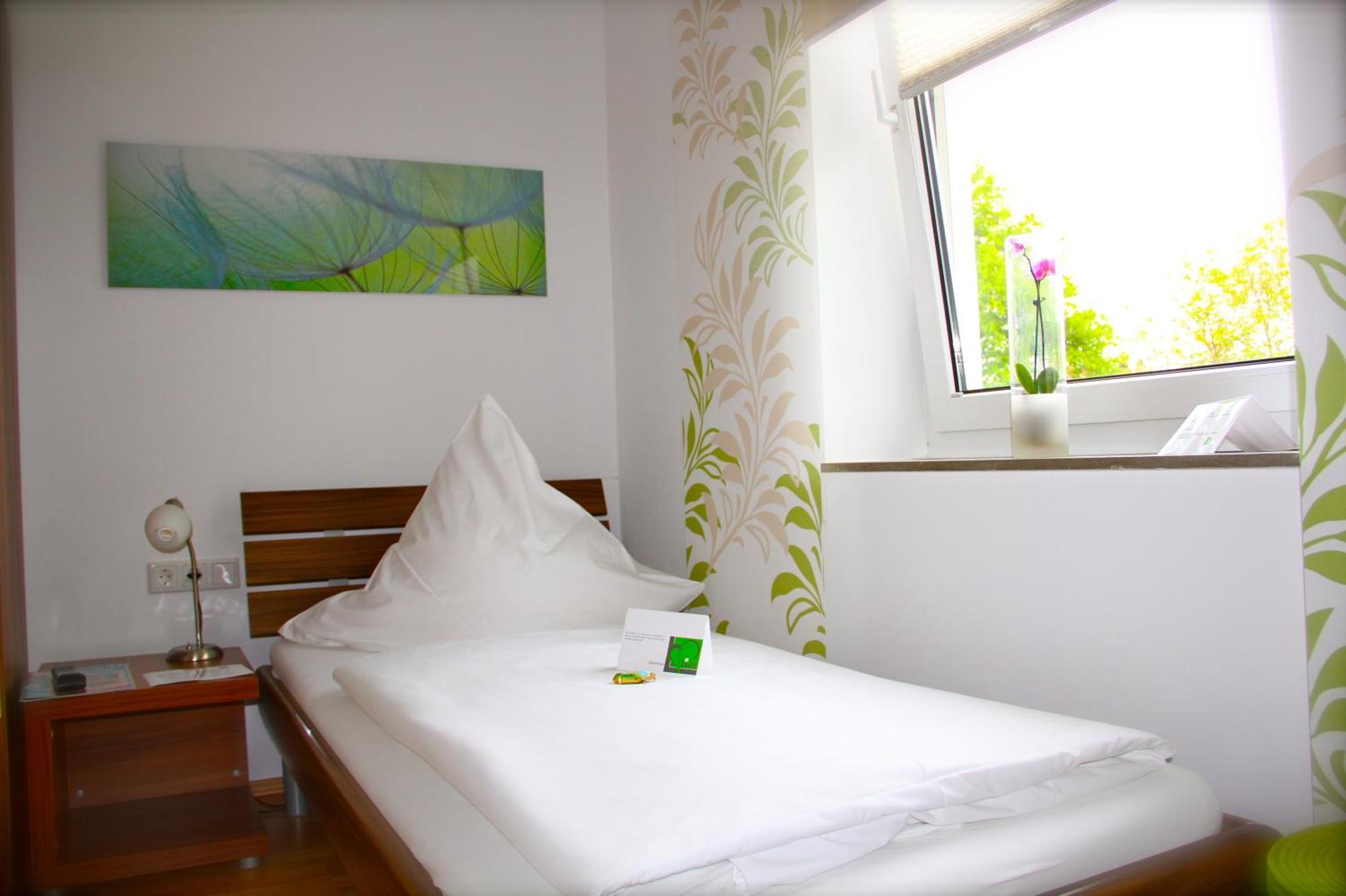 אינגולשטאט Gaestehaus Zur Linde מראה חיצוני תמונה