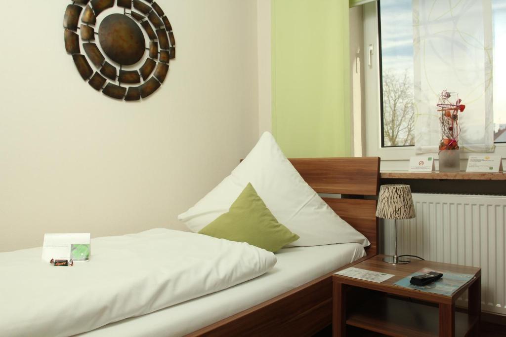 אינגולשטאט Gaestehaus Zur Linde חדר תמונה